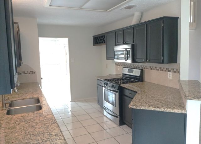 16355 Flint Run Way, Sugar Land, TX 77498