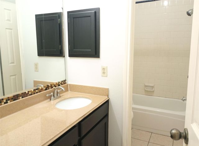 16355 Flint Run Way, Sugar Land, TX 77498