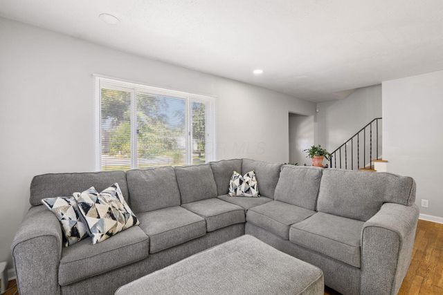 205 S Ashburton Road, Columbus, OH 43213