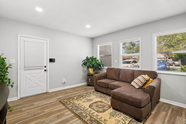 205 S Ashburton Road, Columbus, OH 43213