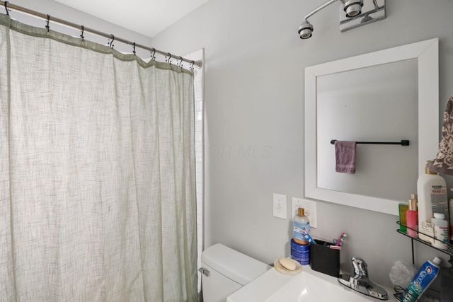 205 S Ashburton Road, Columbus, OH 43213