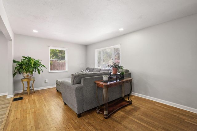 205 S Ashburton Road, Columbus, OH 43213