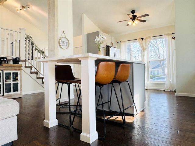 14718 W 91st Terrace, Lenexa, KS 66215