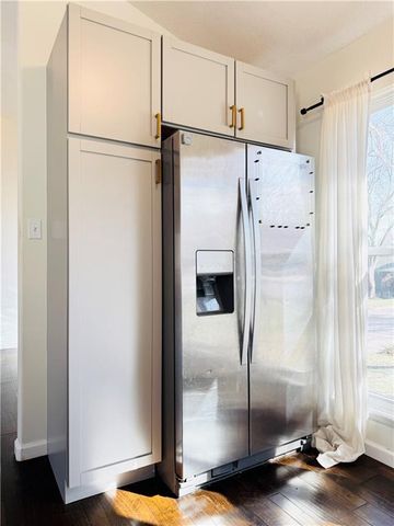 14718 W 91st Terrace, Lenexa, KS 66215