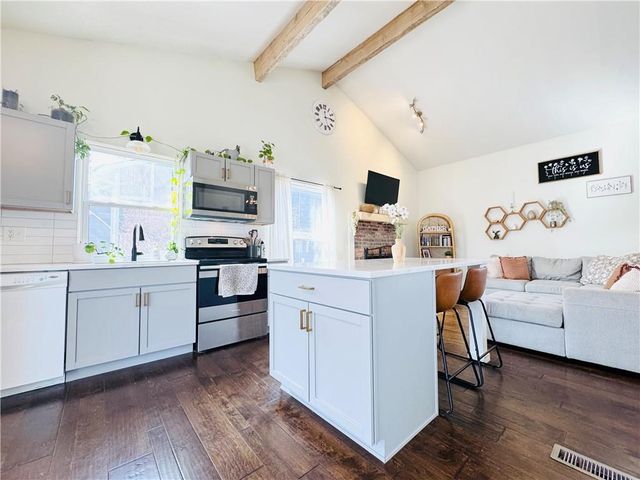 14718 W 91st Terrace, Lenexa, KS 66215