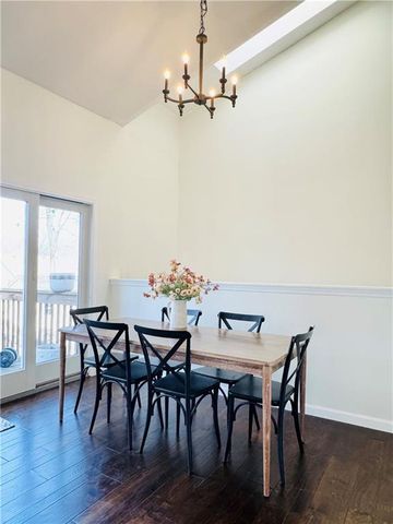 14718 W 91st Terrace, Lenexa, KS 66215