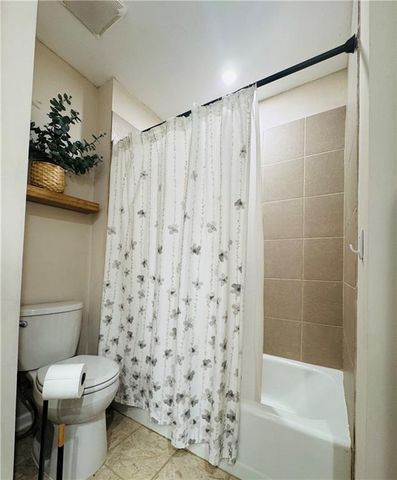 14718 W 91st Terrace, Lenexa, KS 66215