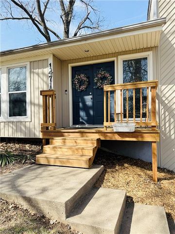 14718 W 91st Terrace, Lenexa, KS 66215