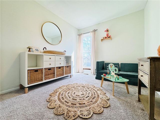 14718 W 91st Terrace, Lenexa, KS 66215