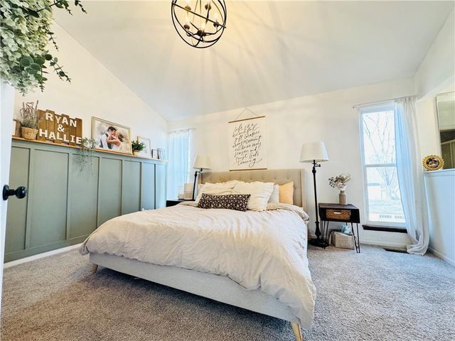 14718 W 91st Terrace, Lenexa, KS 66215