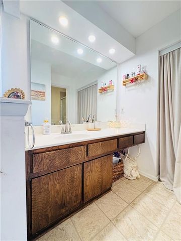 14718 W 91st Terrace, Lenexa, KS 66215