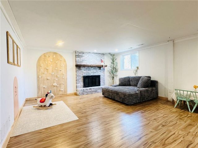 14718 W 91st Terrace, Lenexa, KS 66215