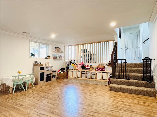 14718 W 91st Terrace, Lenexa, KS 66215