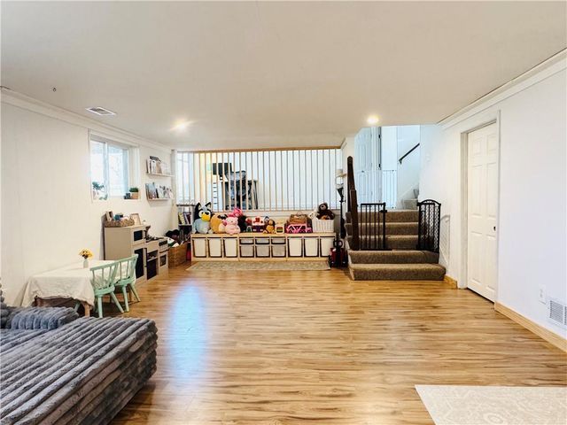 14718 W 91st Terrace, Lenexa, KS 66215