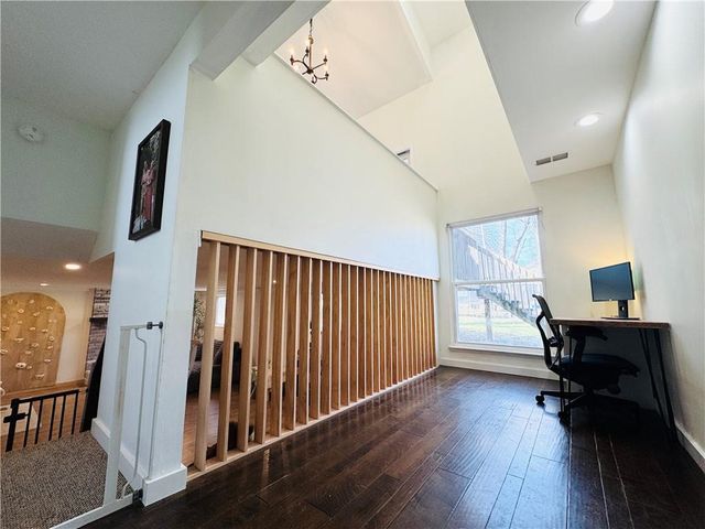 14718 W 91st Terrace, Lenexa, KS 66215