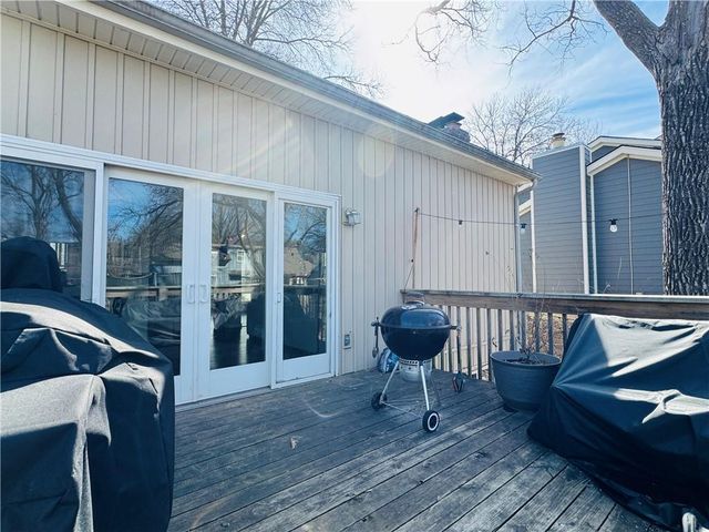 14718 W 91st Terrace, Lenexa, KS 66215