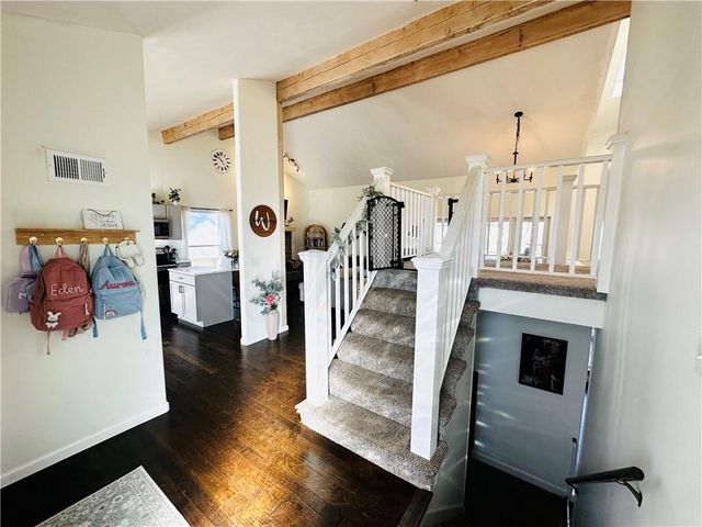 14718 W 91st Terrace, Lenexa, KS 66215