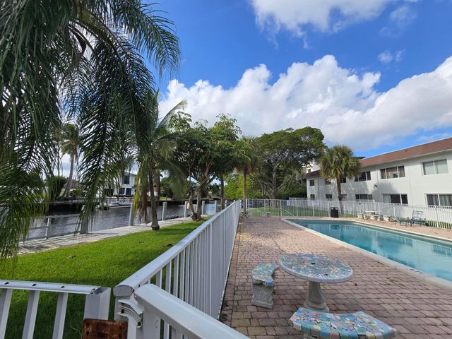 201 SE 6th Avenue, Pompano Beach, FL 33060