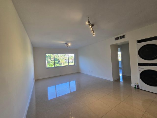 201 SE 6th Avenue, Pompano Beach, FL 33060