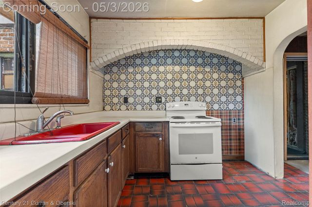 25205 Inkster Road, Farmington Hills, MI 48336