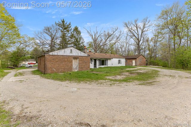 25205 Inkster Road, Farmington Hills, MI 48336