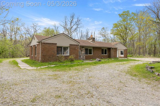 25205 Inkster Road, Farmington Hills, MI 48336