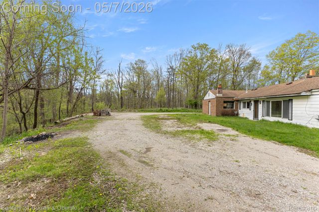 25205 Inkster Road, Farmington Hills, MI 48336