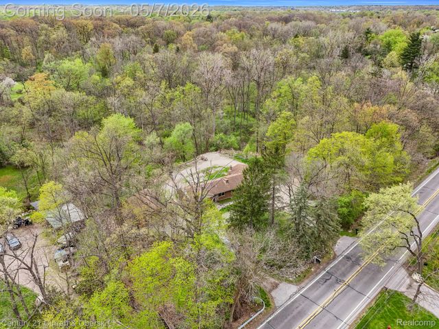 25205 Inkster Road, Farmington Hills, MI 48336