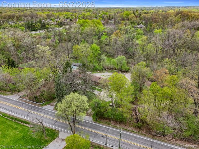25205 Inkster Road, Farmington Hills, MI 48336