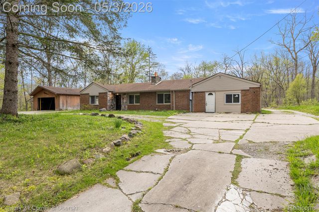 25205 Inkster Road, Farmington Hills, MI 48336