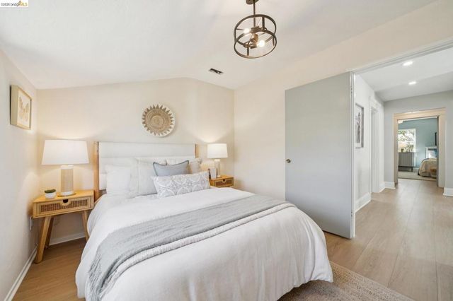 476 Key Blvd, Richmond, CA 94805
