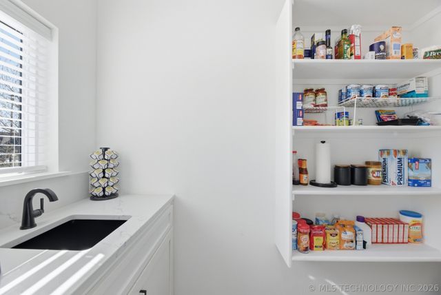 3000 W Winston Street, Broken Arrow, OK 74011