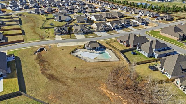 3000 W Winston Street, Broken Arrow, OK 74011