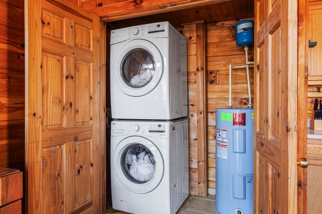 50 Platinum Drive, Slade, KY 40376