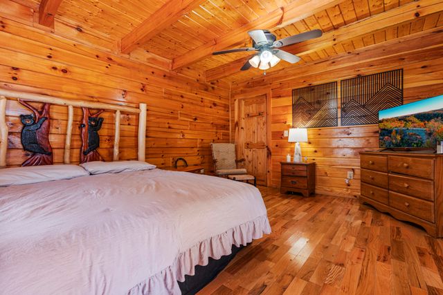 50 Platinum Drive, Slade, KY 40376