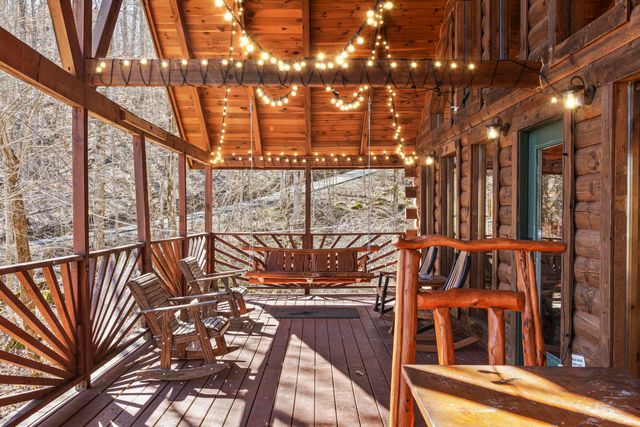 50 Platinum Drive, Slade, KY 40376