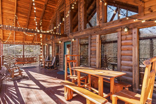 50 Platinum Drive, Slade, KY 40376