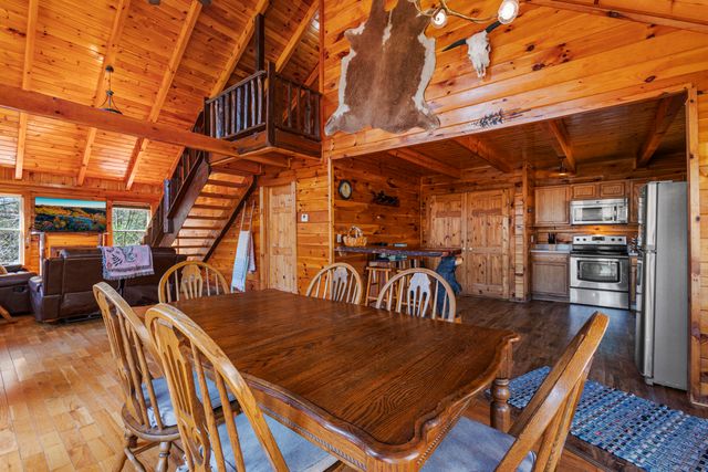 50 Platinum Drive, Slade, KY 40376