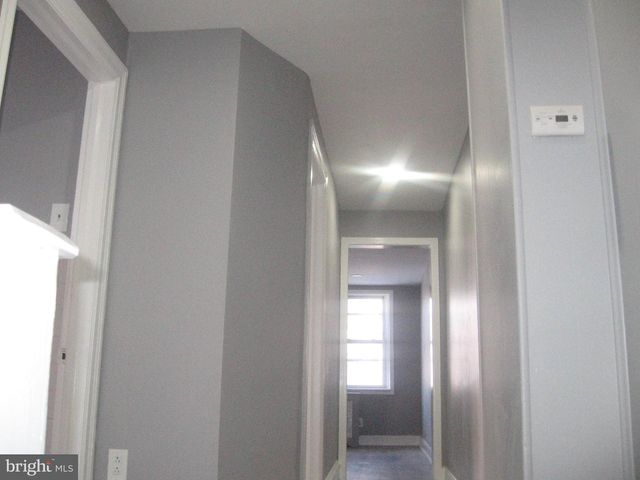 307 CLIFTON AVE, Darby, PA 19023