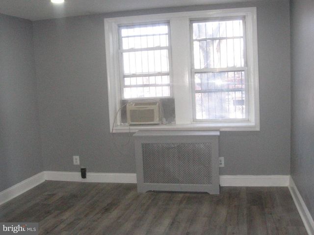 307 CLIFTON AVE, Darby, PA 19023