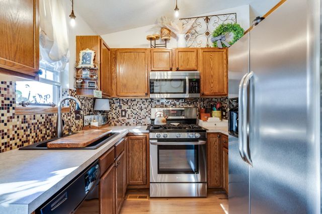 11257 W Carr Ct, Wichita, KS 67209