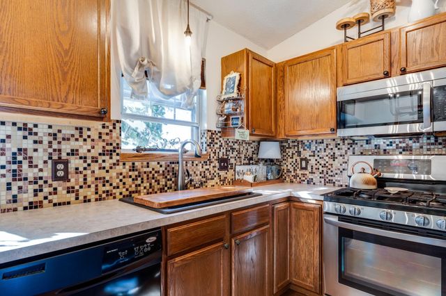 11257 W Carr Ct, Wichita, KS 67209