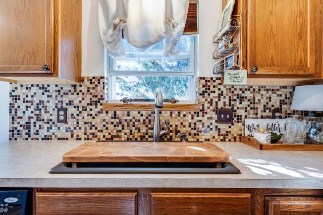 11257 W Carr Ct, Wichita, KS 67209