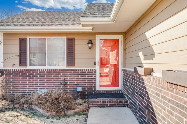 11257 W Carr Ct, Wichita, KS 67209