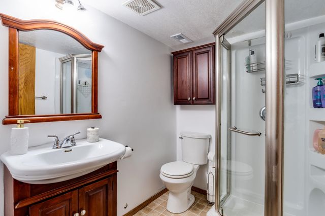 11257 W Carr Ct, Wichita, KS 67209