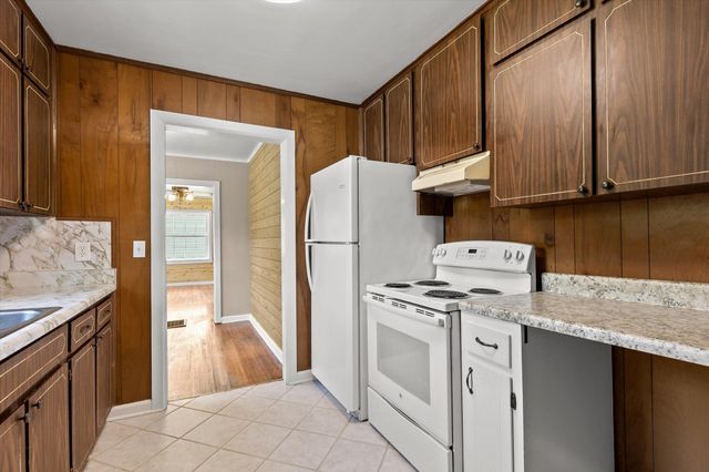 8 Morgan Circle, Fort Oglethorpe, GA 30742