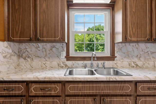 8 Morgan Circle, Fort Oglethorpe, GA 30742