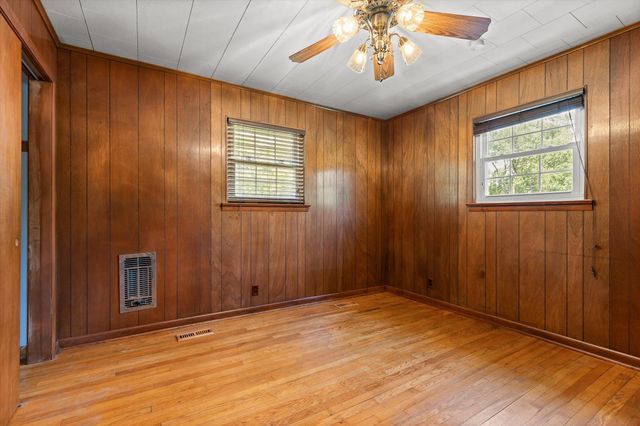 8 Morgan Circle, Fort Oglethorpe, GA 30742