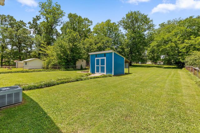 8 Morgan Circle, Fort Oglethorpe, GA 30742