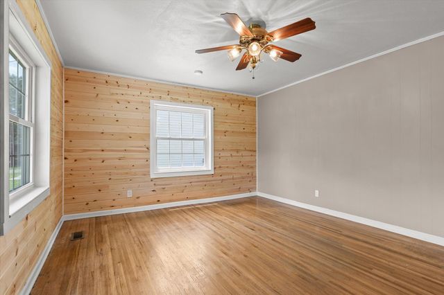 8 Morgan Circle, Fort Oglethorpe, GA 30742